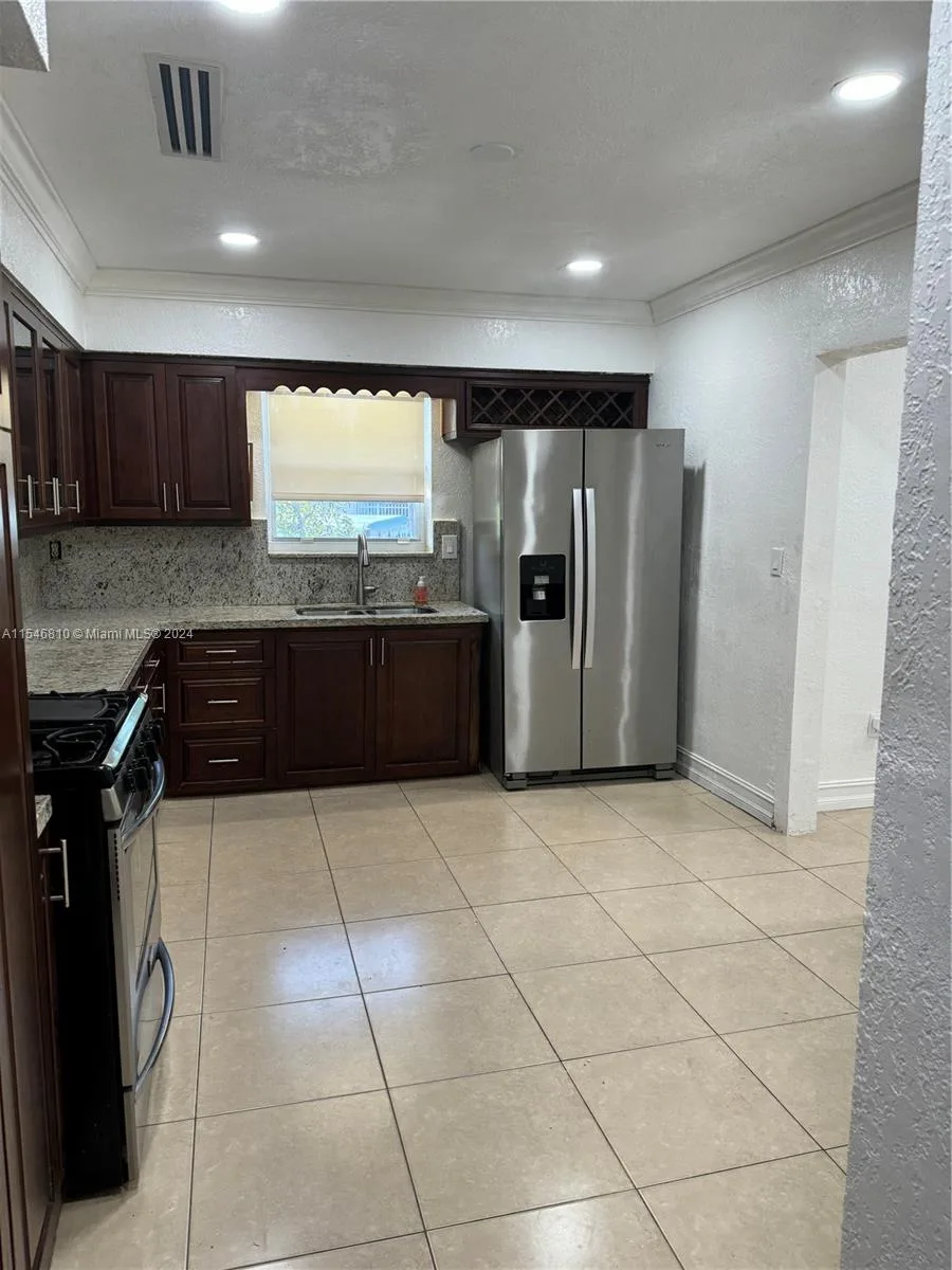 206 Ponce De Leon Blvd, Coral Gables, FL 33134 photo 7