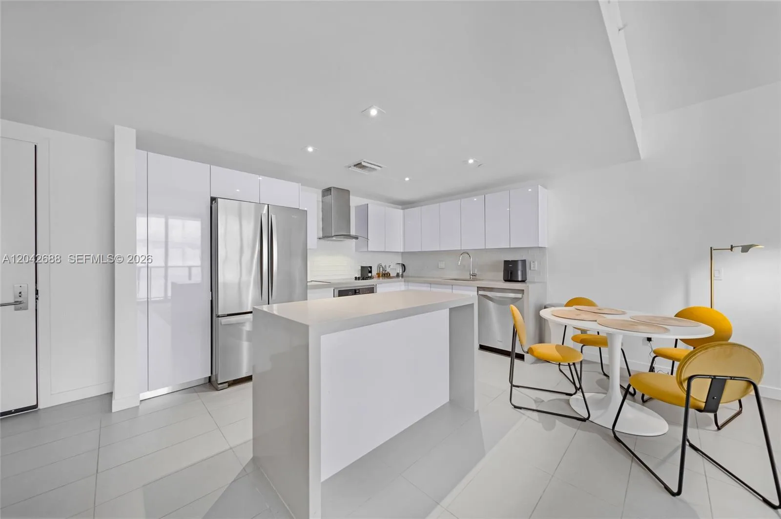 1600 NE 1st Ave # 2318, Miami, FL 33132 photo 2