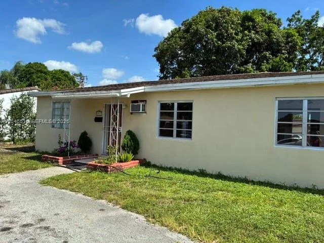 6741 SW 5th Ter, Miami, FL 33144