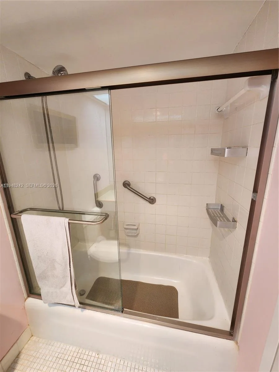 251 174th St # 2110, Sunny Isles Beach, FL 33160 photo 10