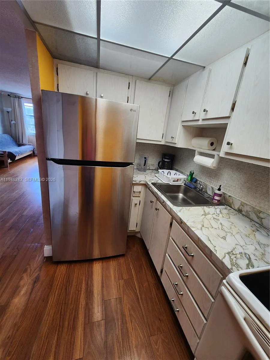251 174th St # 2110, Sunny Isles Beach, FL 33160 photo 6
