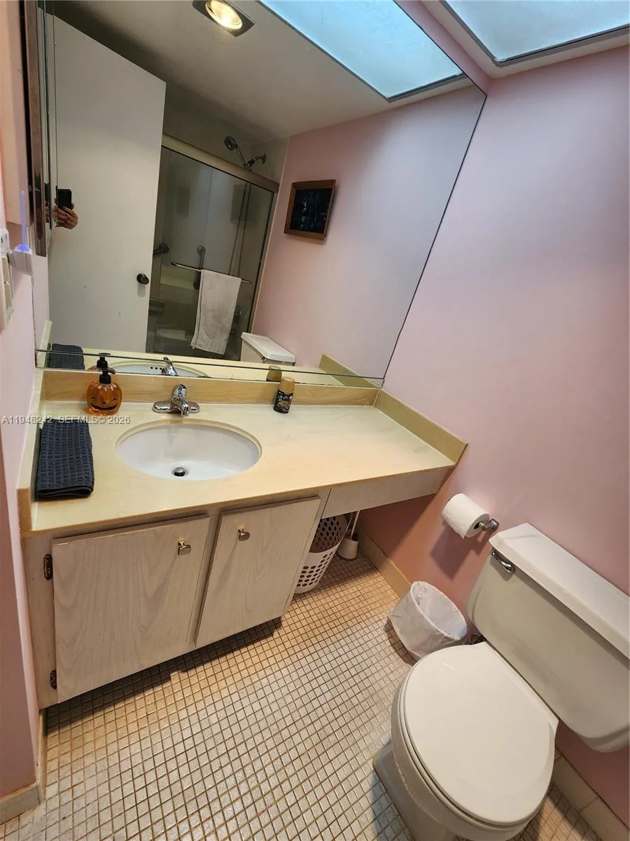 251 174th St # 2110, Sunny Isles Beach, FL 33160 photo 9