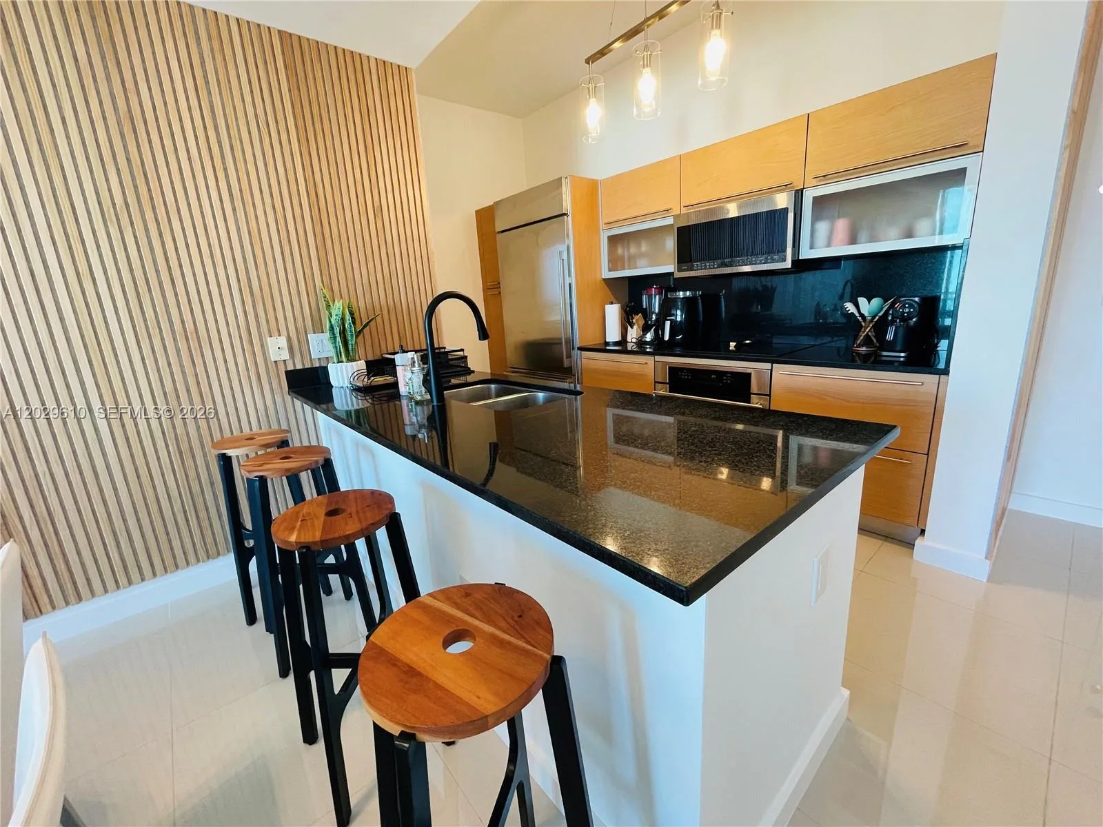 950 Brickell Bay Dr # 4400, Miami, FL 33131