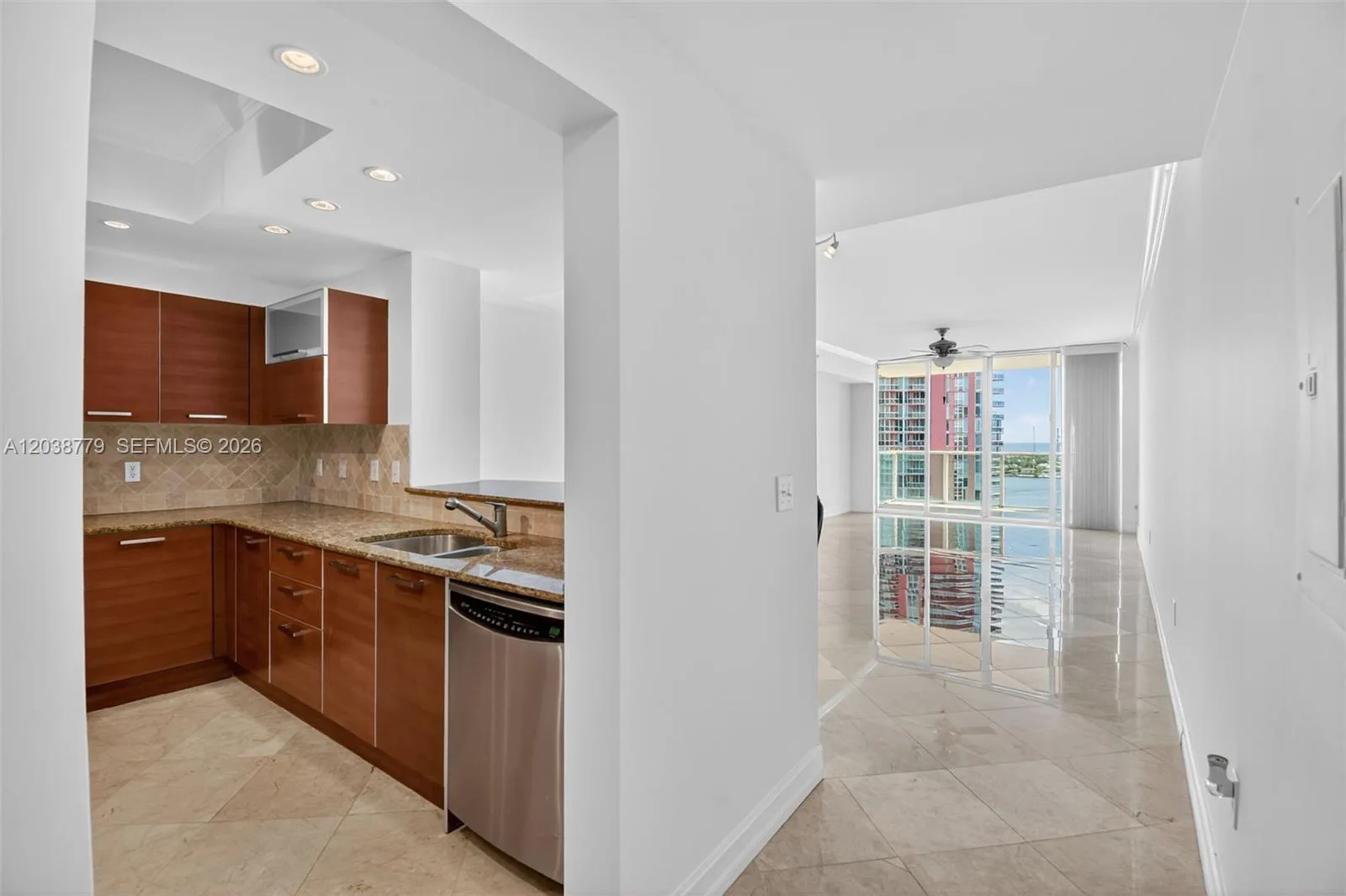 3330 NE 190th St # 1611, Aventura, FL 33180 photo 7