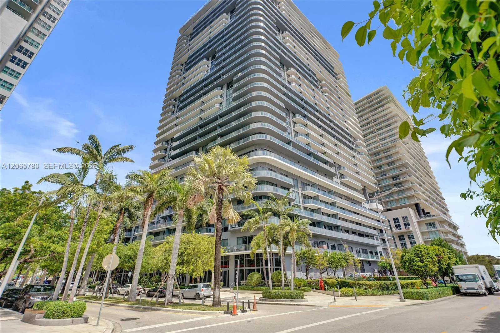 121 NE 34th St # 2705, Miami, FL 33137 photo 2