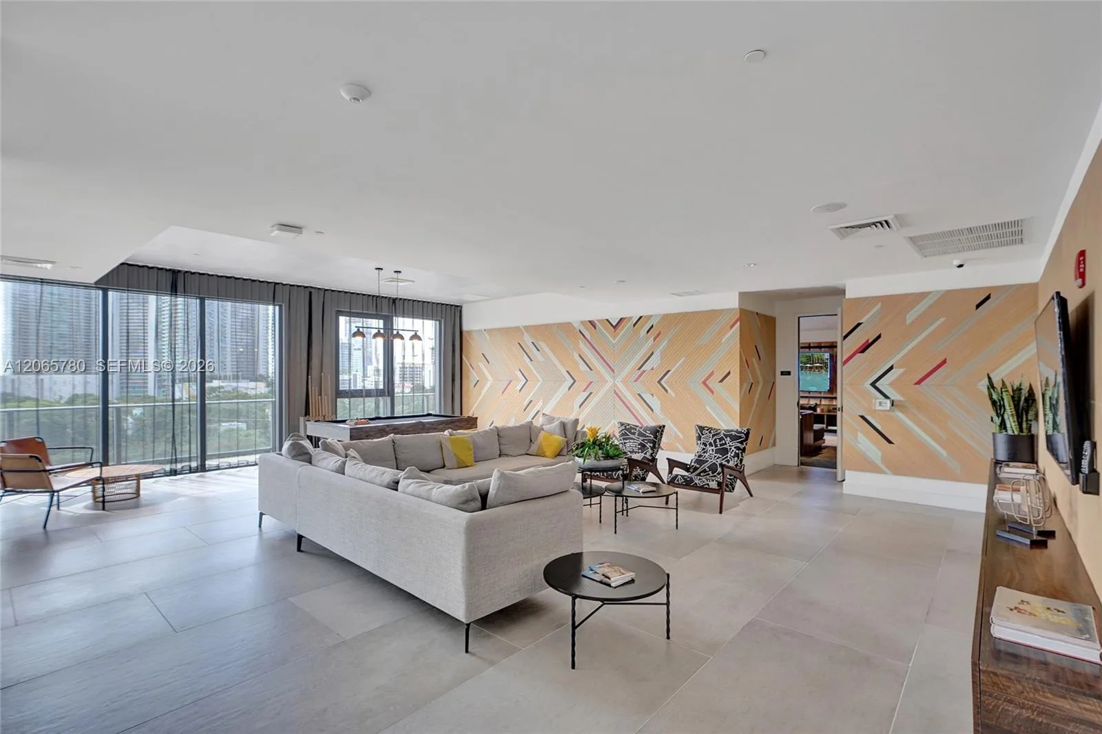 121 NE 34th St # 2705, Miami, FL 33137 photo 8