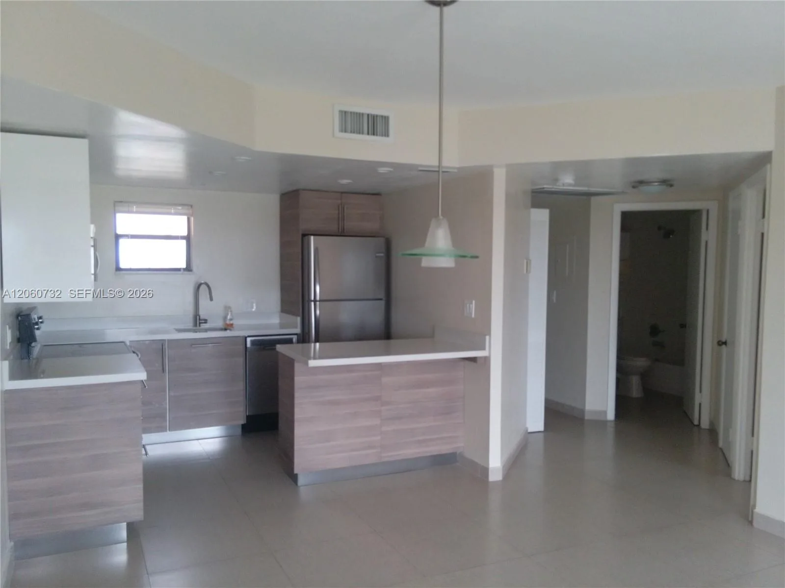 8290 Lake Dr # 510, Doral, FL 33166 photo 2