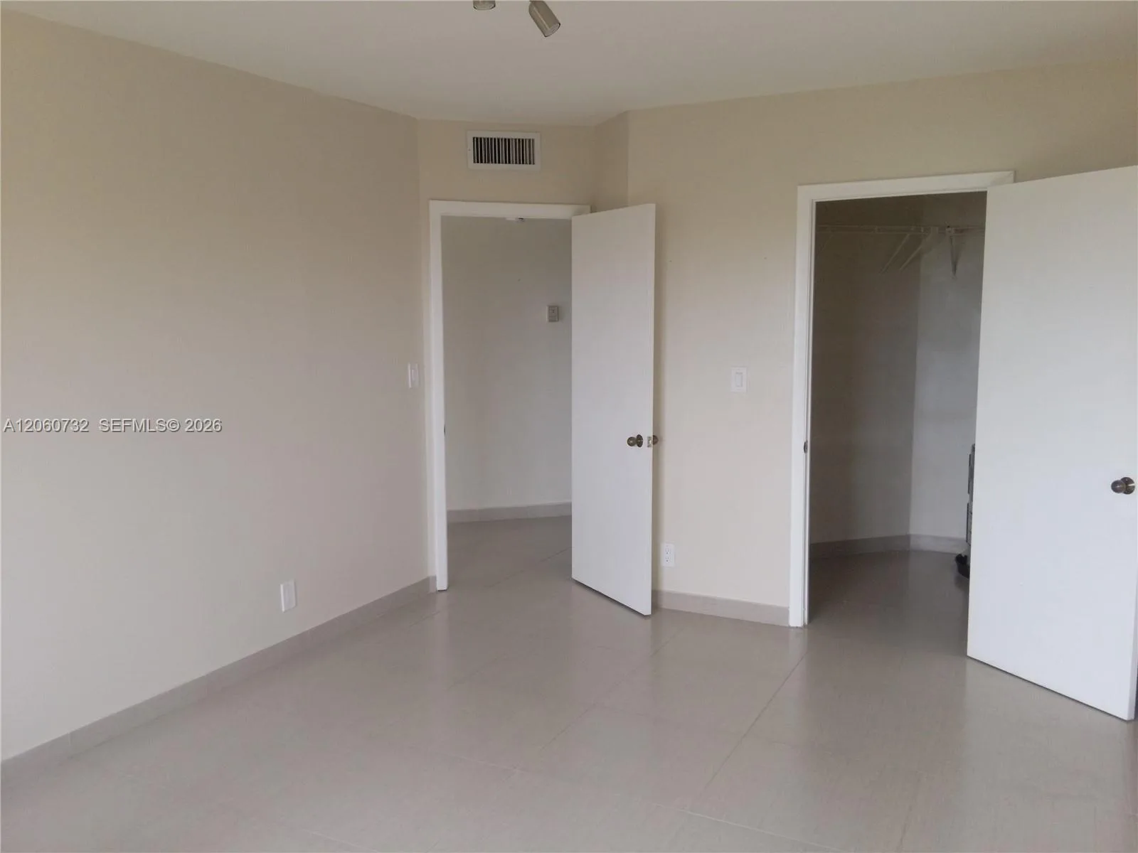 8290 Lake Dr # 510, Doral, FL 33166 photo 4