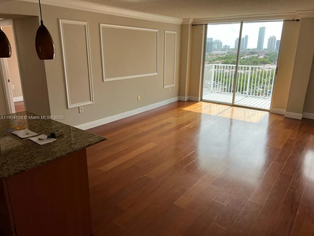 2801 NE 183rd St # 1004W, Aventura, FL 33160