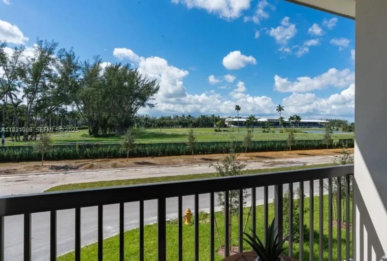 2320 E 4th Ave # 102, Hialeah, FL 33013 photo 5