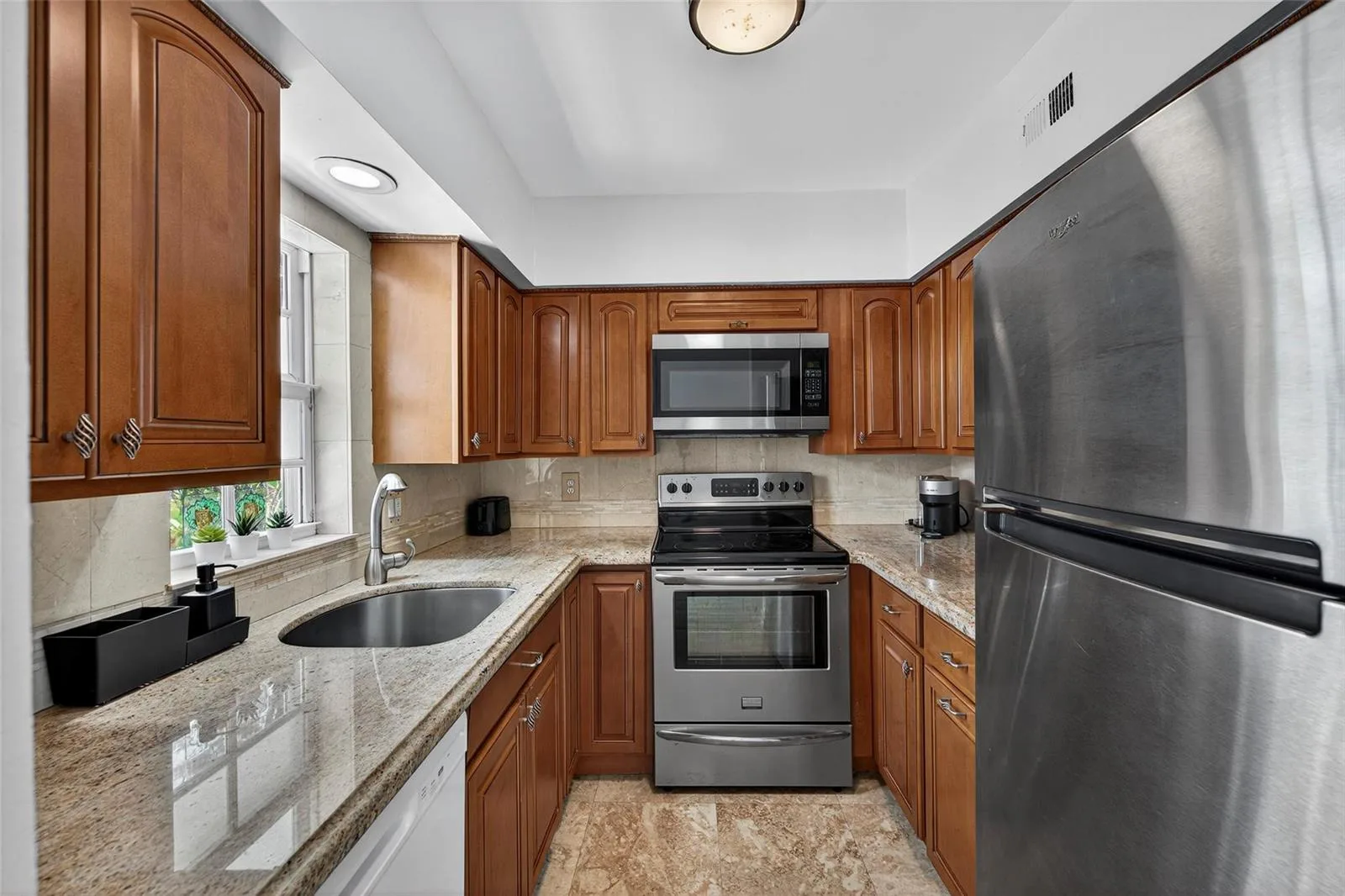 2708 NE 14th Street Causeway # 2, Pompano Beach, FL 33062 photo 13