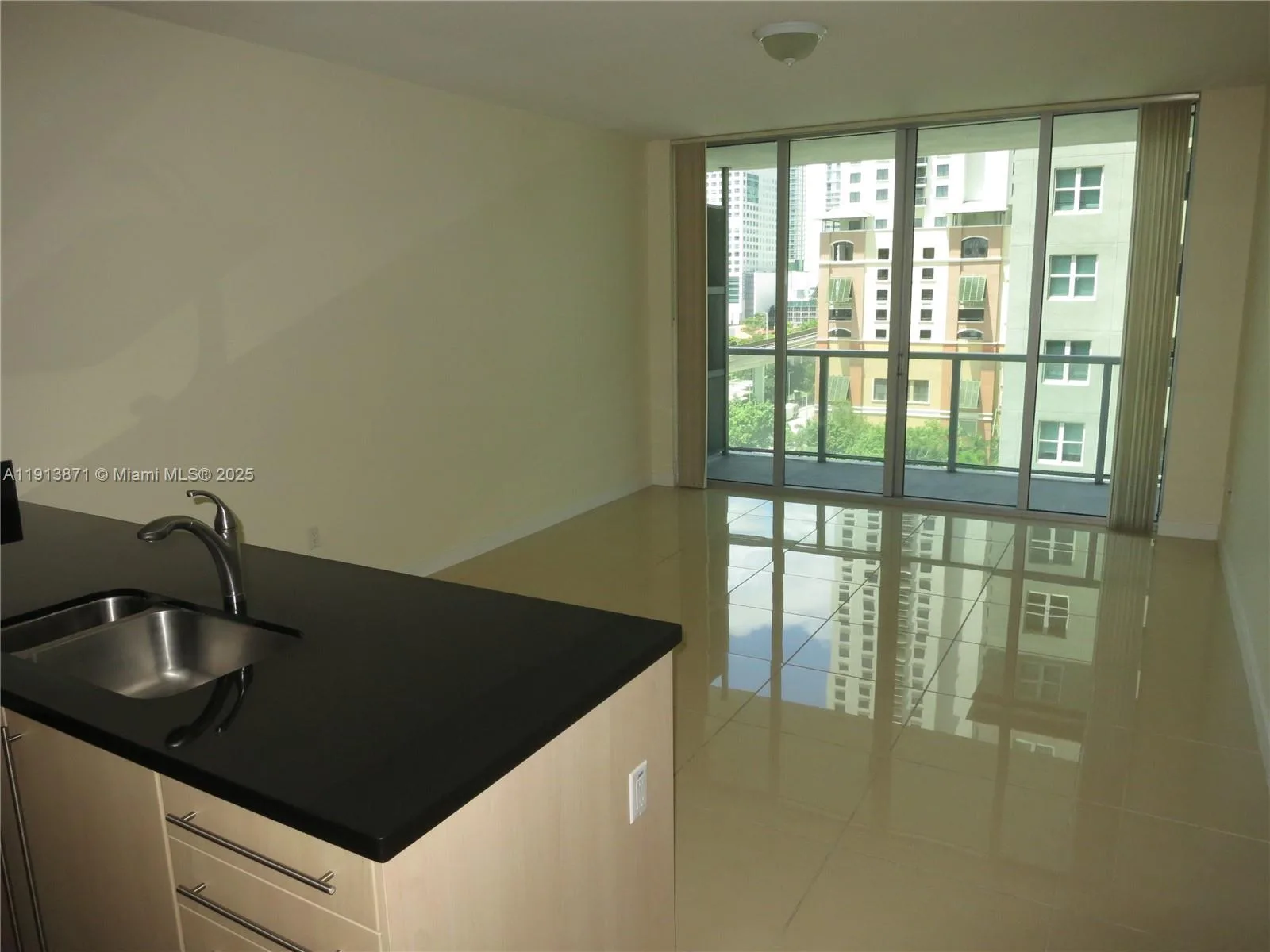 1111 SW 1 AV # 1024-N, Miami, FL 33130 photo 2