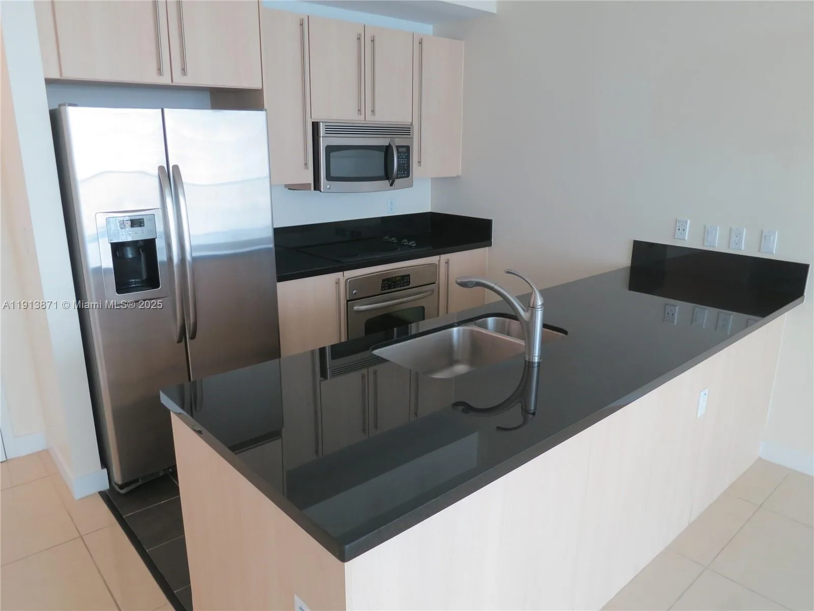1111 SW 1 AV # 1024-N, Miami, FL 33130 photo 3