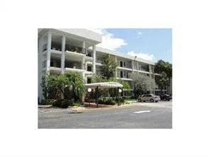 3351 S PALM AIRE Drive # 208, Pompano Beach, FL 33069 photo 2