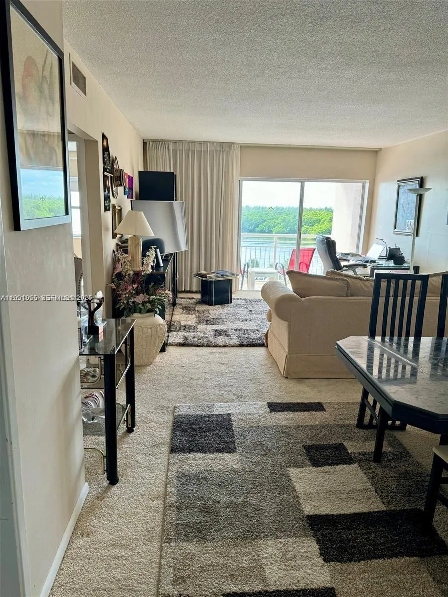 400 Kings Point Dr # 609, Sunny Isles Beach, FL 33160 photo 10