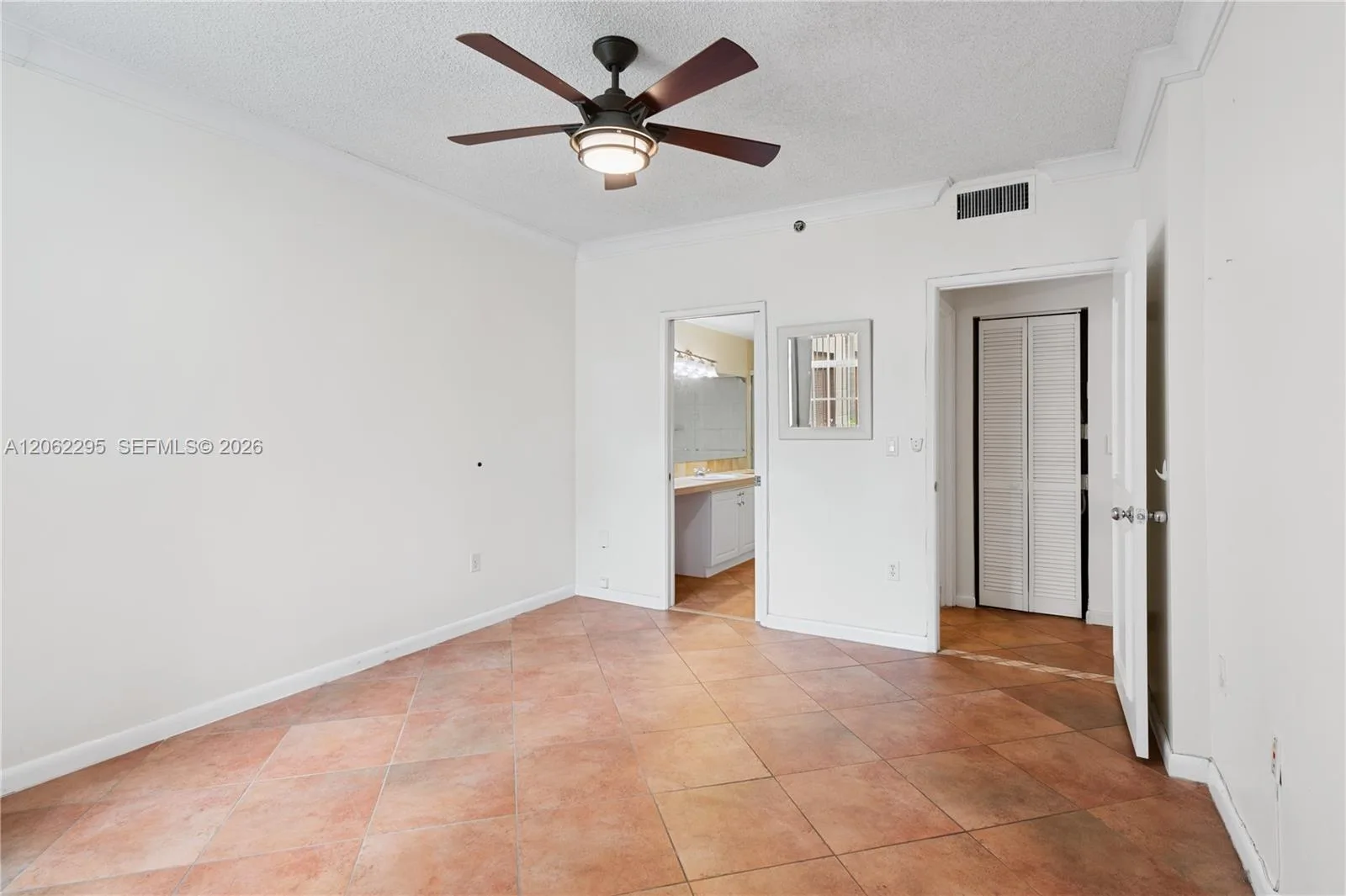 19701 E Country Club Dr # 5105, Aventura, FL 33180 photo 9