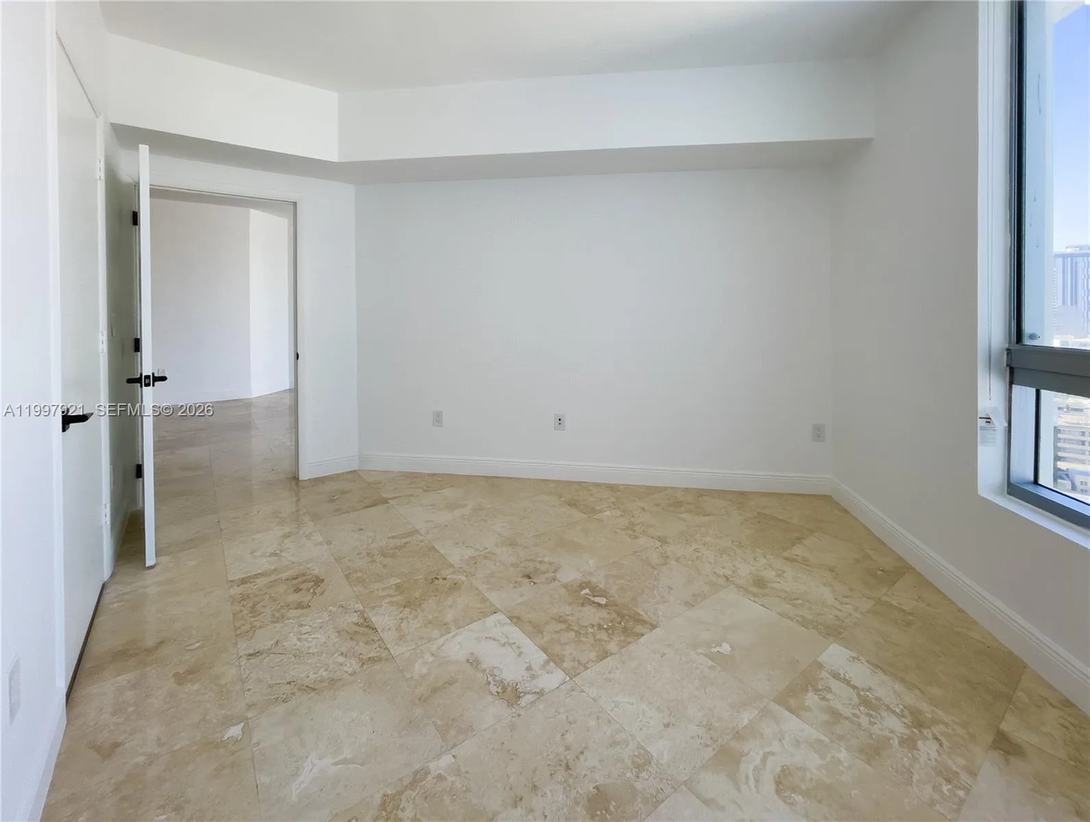 350 S Miami Ave # 2509, Miami, FL 33130 photo 8