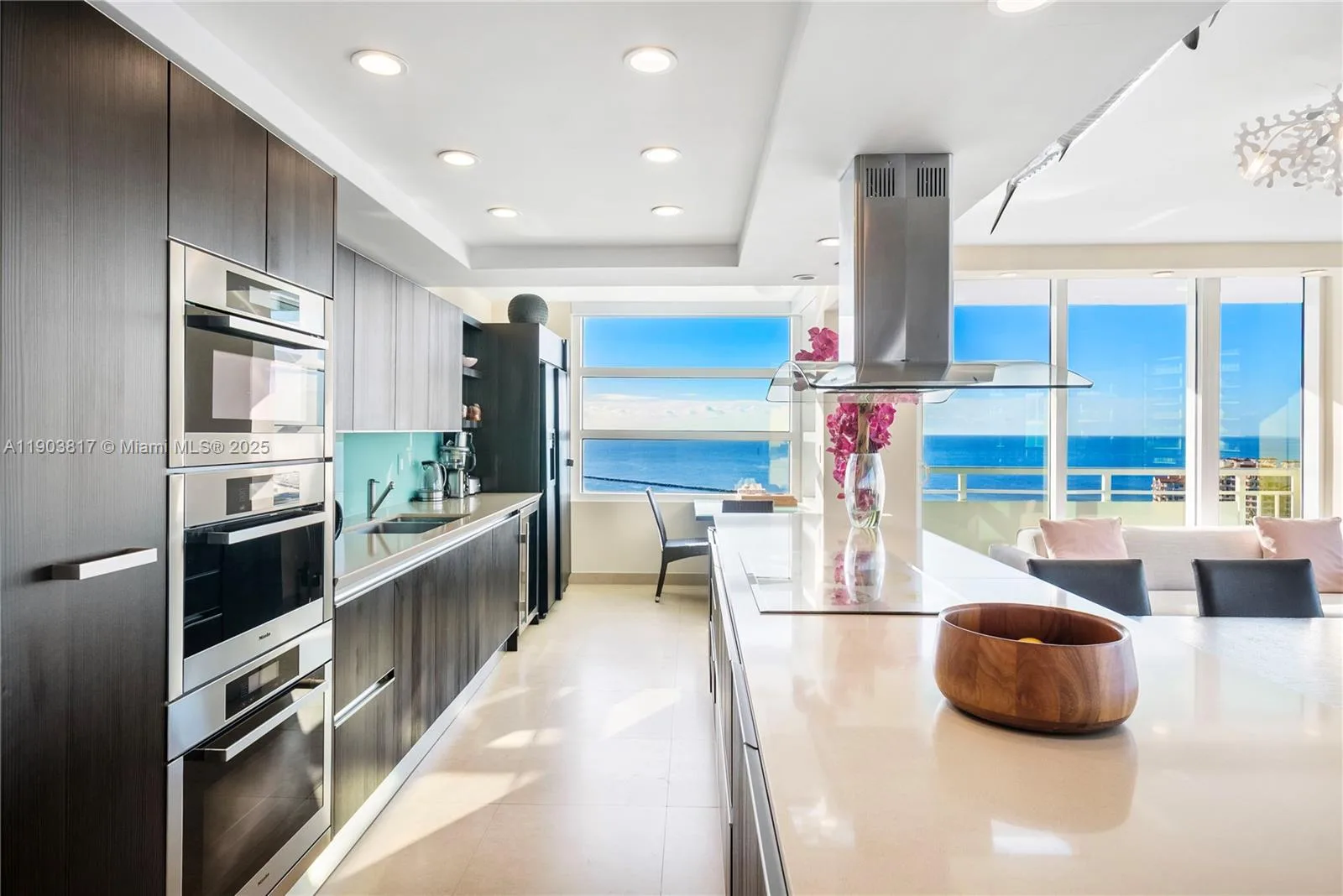 400 S Pointe Dr # 2003, Miami Beach, FL 33139 photo 11