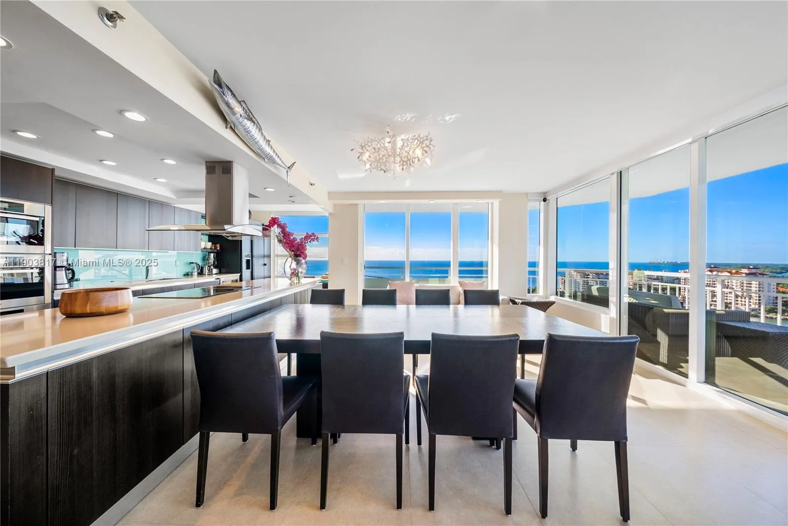 400 S Pointe Dr # 2003, Miami Beach, FL 33139 photo 12