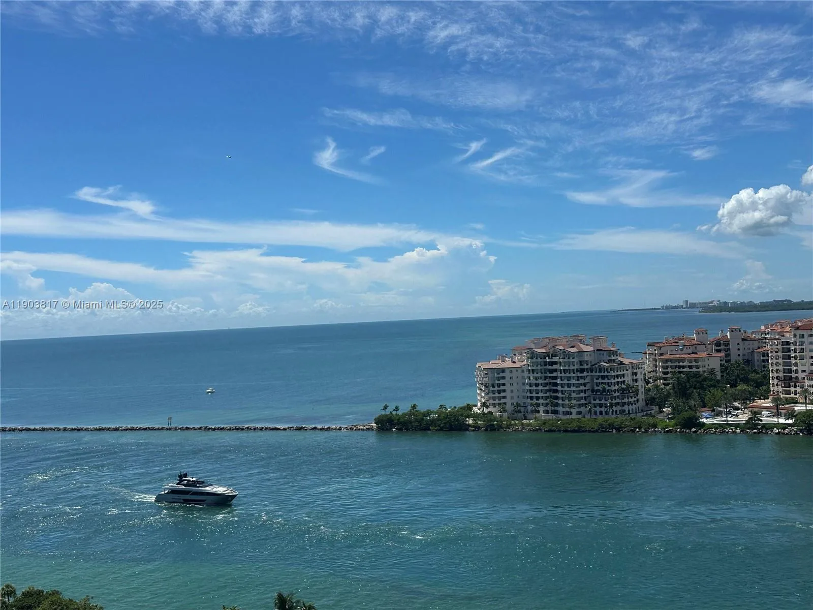 400 S Pointe Dr # 2003, Miami Beach, FL 33139 photo 8