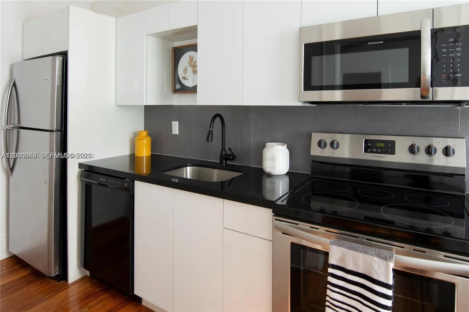 124 Mendoza Ave # 9, Coral Gables, FL 33134