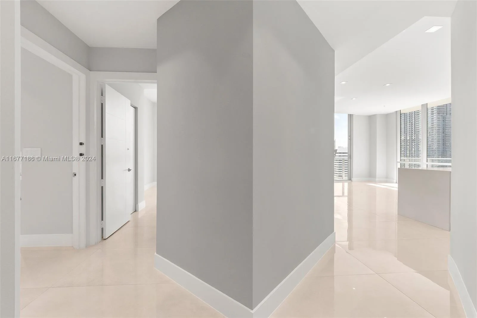 1010 SW 2nd Ave # PH03, Miami, FL 33130 photo 5