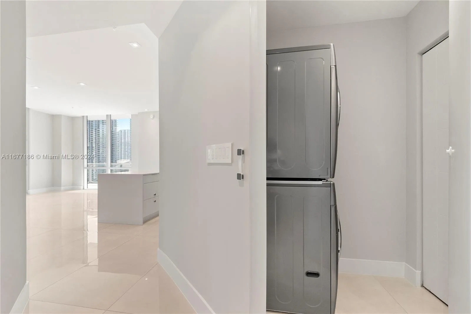 1010 SW 2nd Ave # PH03, Miami, FL 33130 photo 6