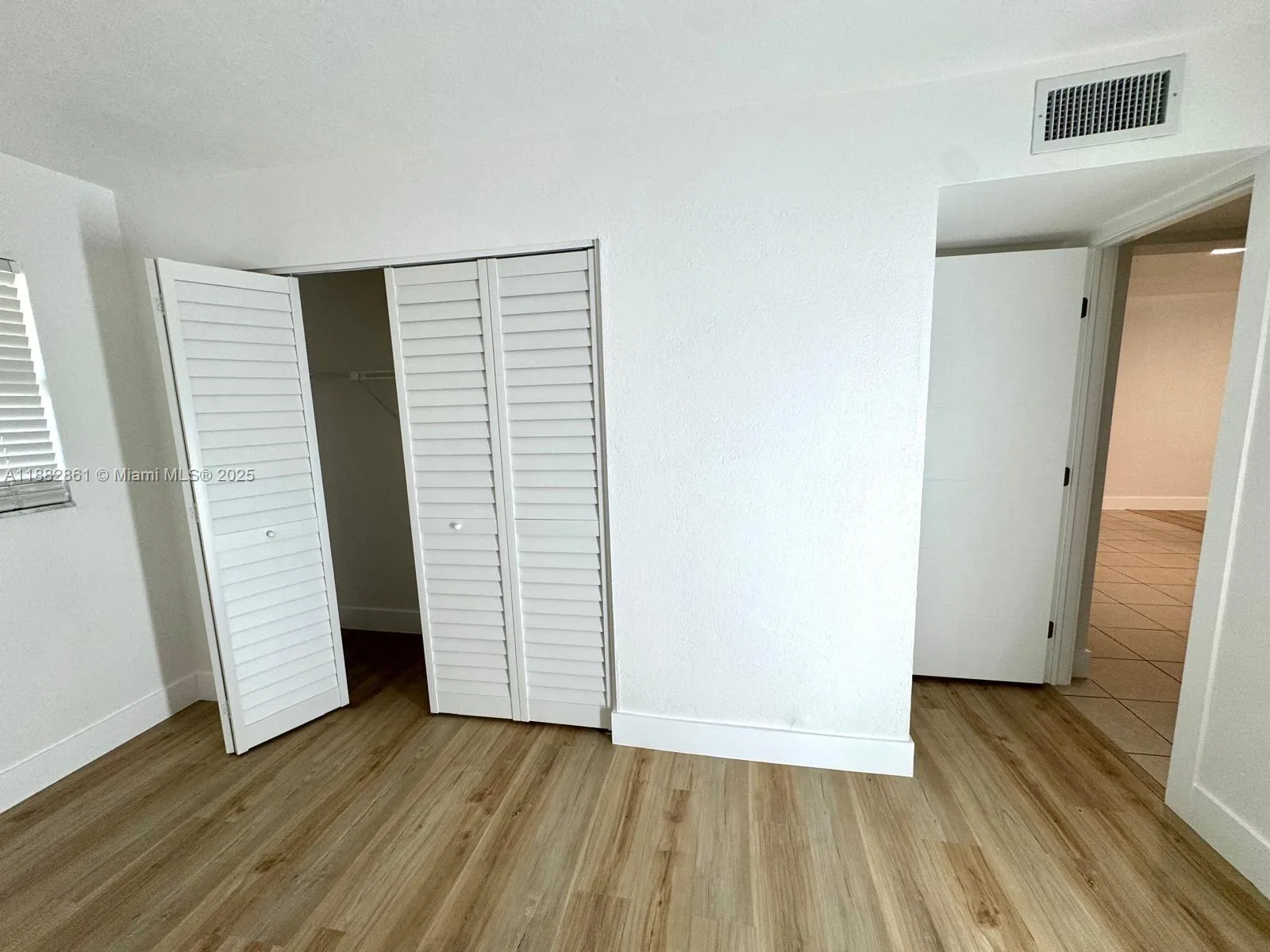 2828 Jackson St # I3, Fort Myers, FL 33901 photo 2