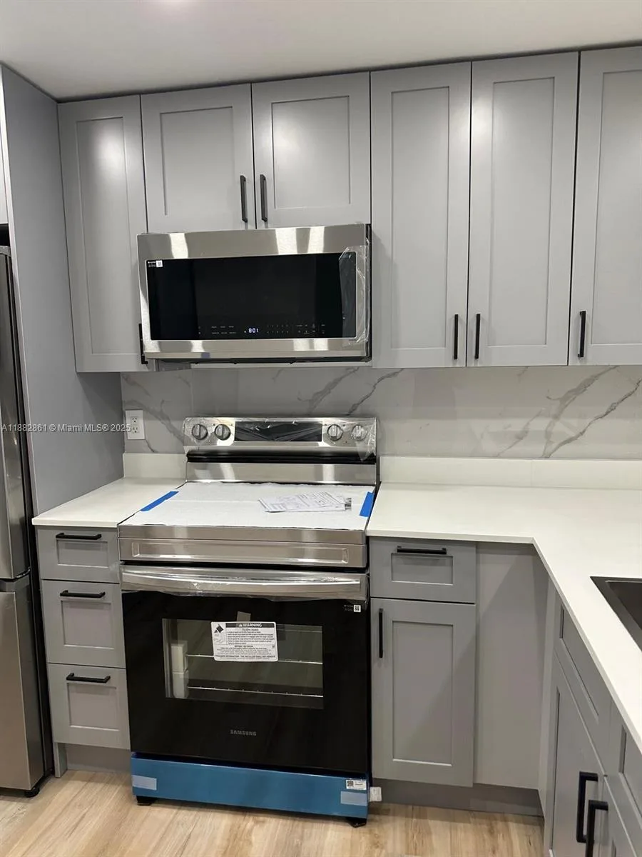 2828 Jackson St # I3, Fort Myers, FL 33901 photo 5
