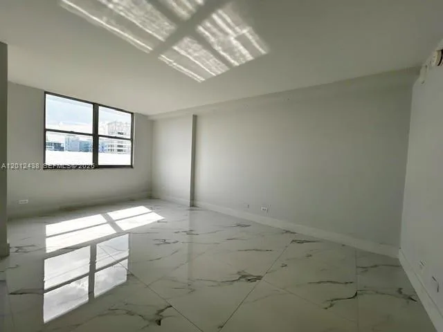 6039 Collins Ave # 1033, Miami Beach, FL 33140 photo 11