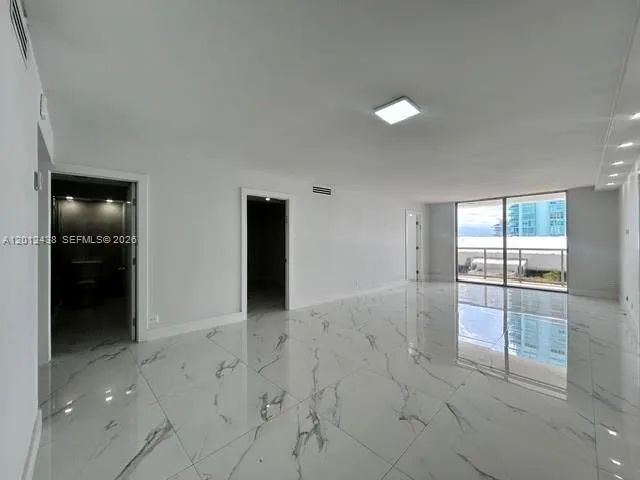 6039 Collins Ave # 1033, Miami Beach, FL 33140 photo 3