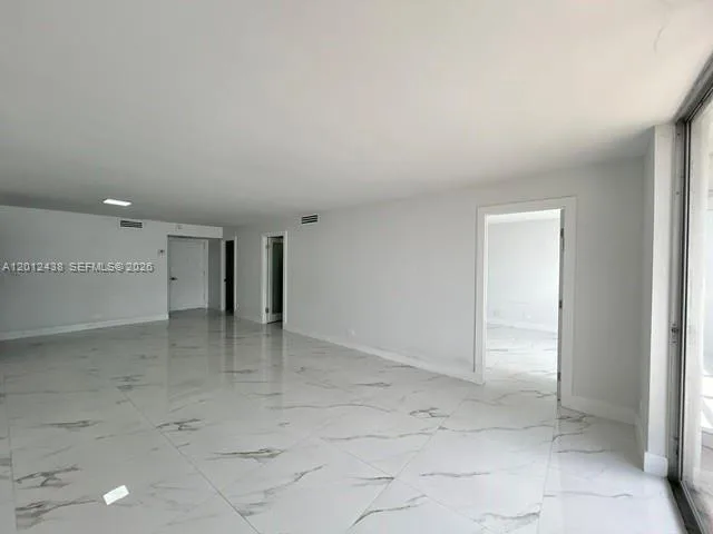 6039 Collins Ave # 1033, Miami Beach, FL 33140 photo 5