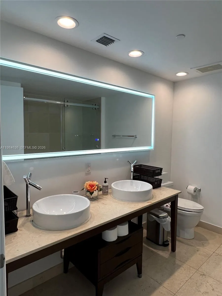 485 Brickell Ave # 4109, Miami, FL 33131 photo 12