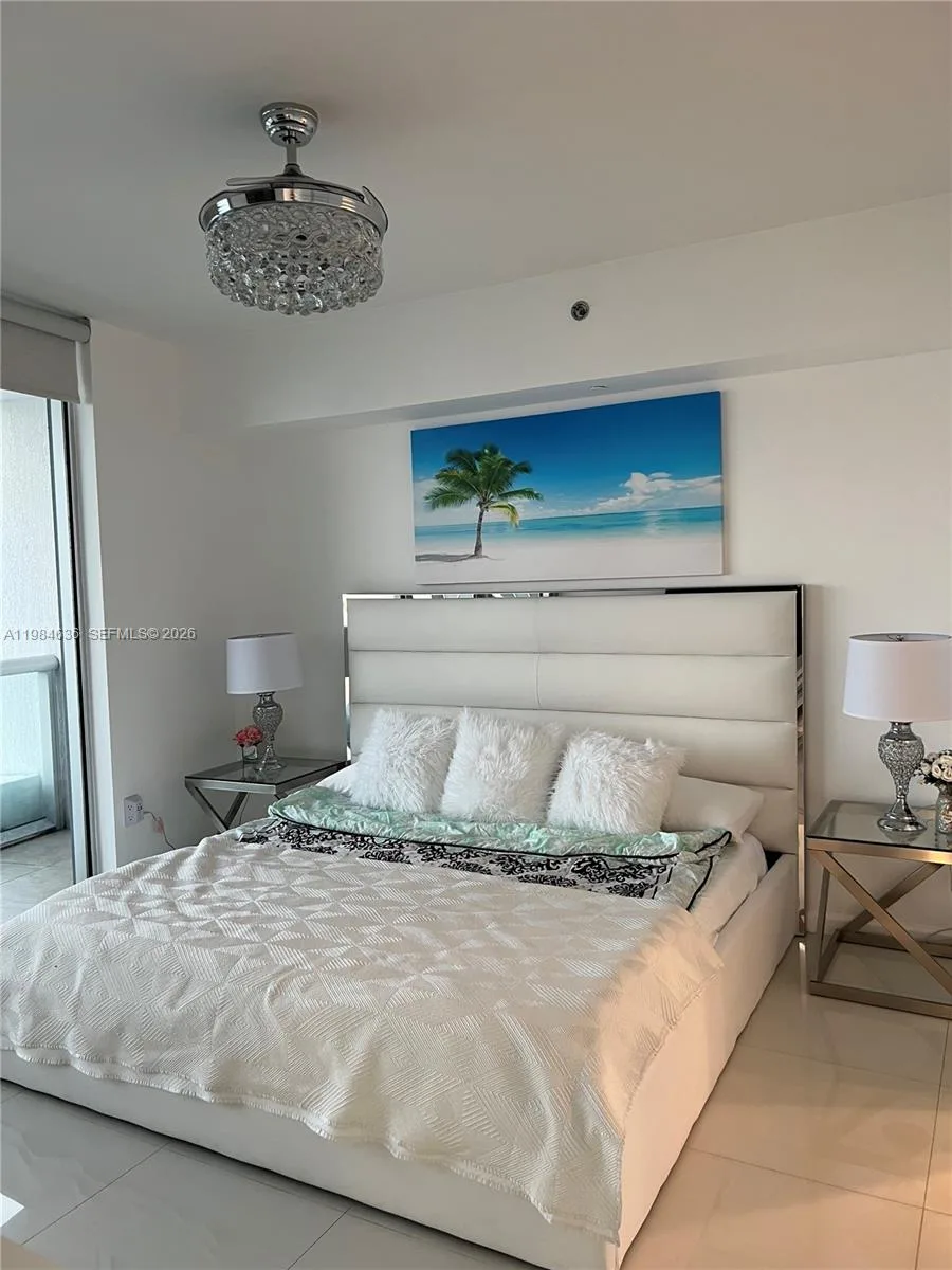 485 Brickell Ave # 4109, Miami, FL 33131 photo 9