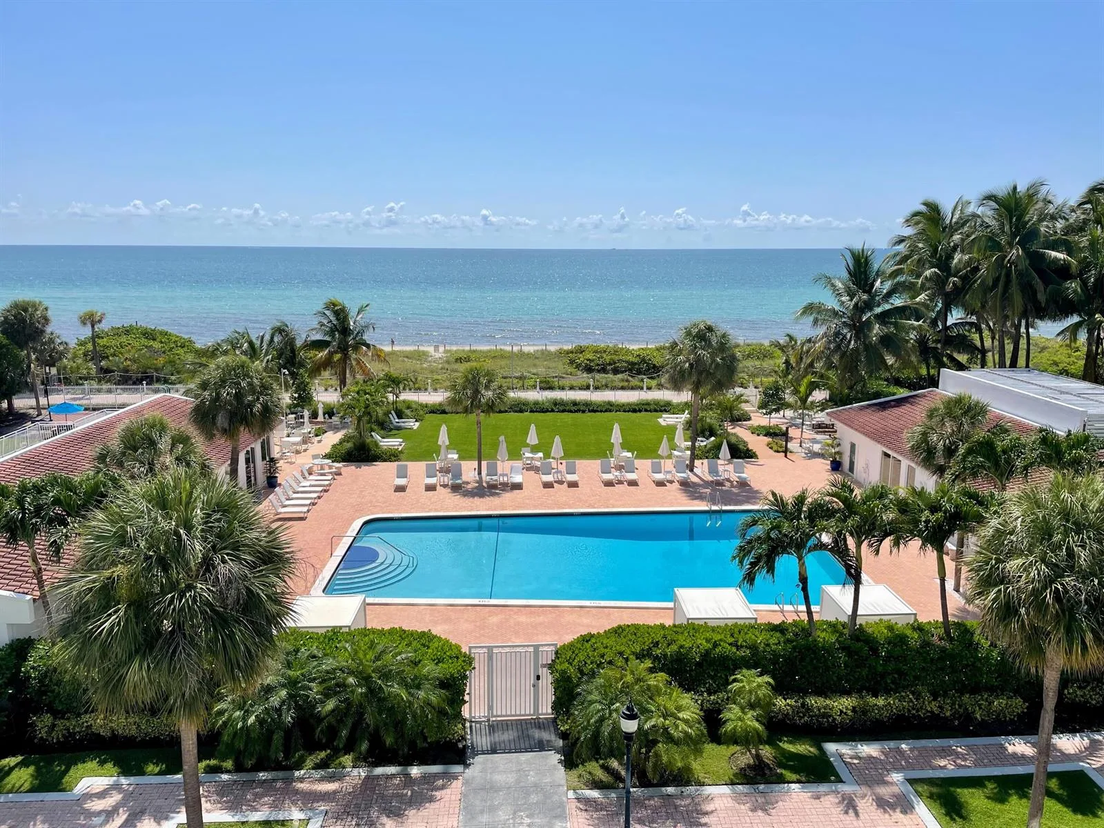 2457 Collins Avenue # 504, Miami Beach, FL 33140