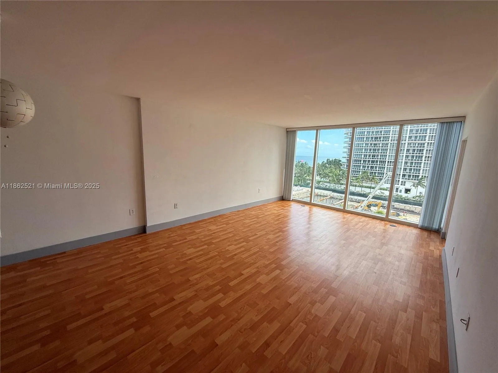 10275 Collins Ave # 616, Bal Harbour, FL 33154 photo 2