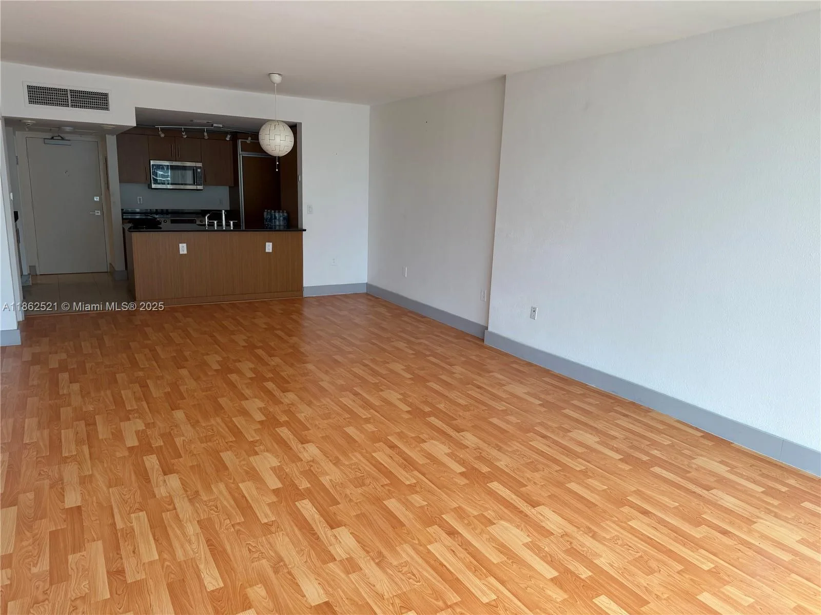 10275 Collins Ave # 616, Bal Harbour, FL 33154 photo 3