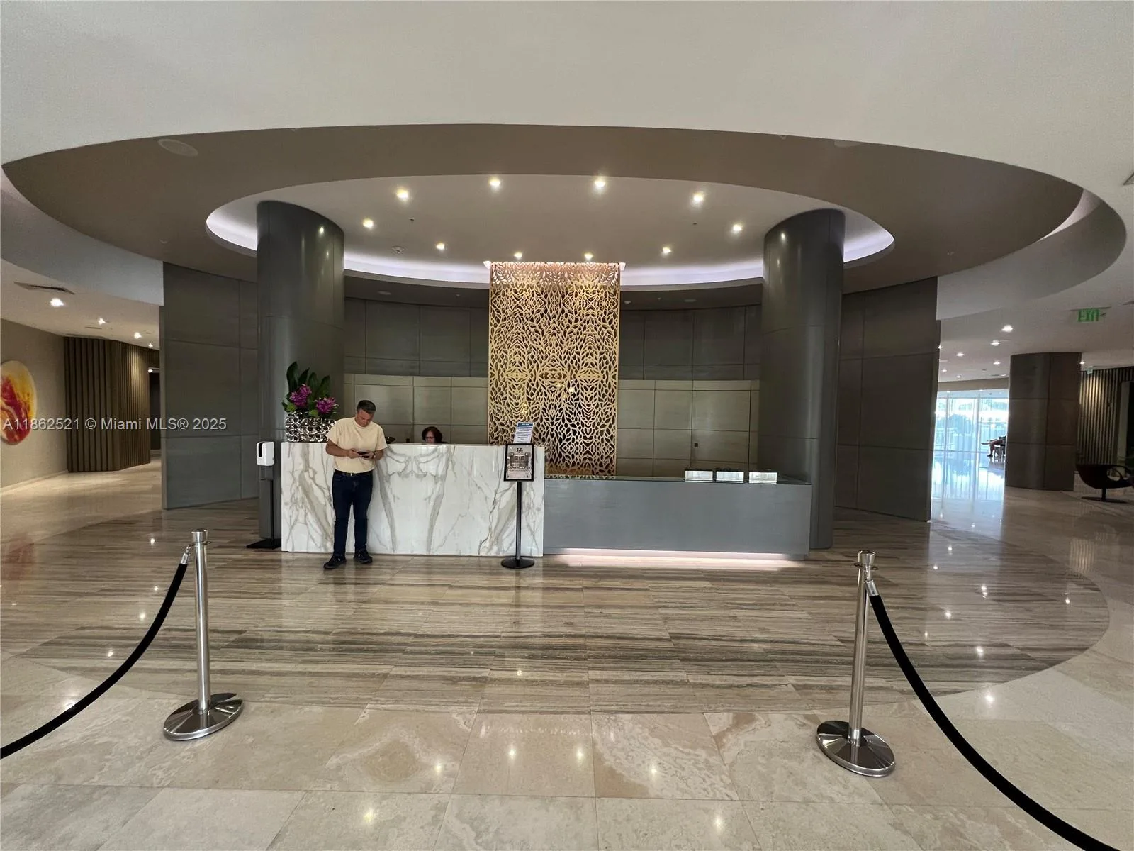 10275 Collins Ave # 616, Bal Harbour, FL 33154 photo 4