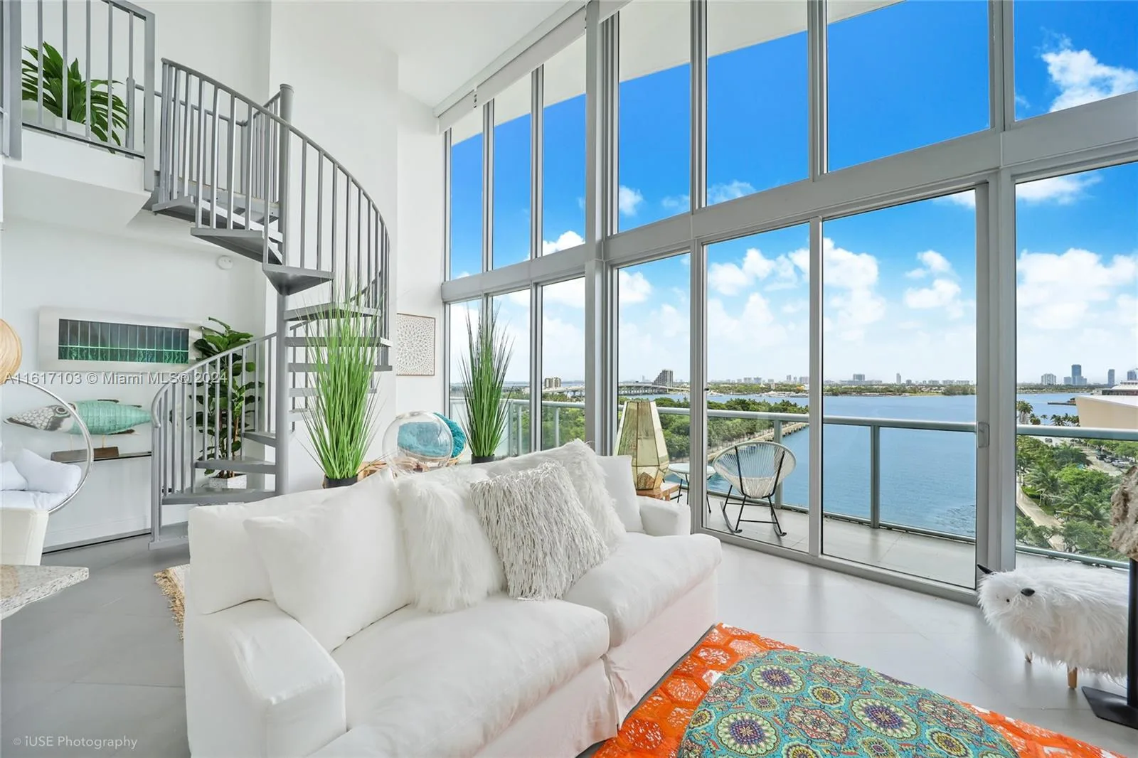 Marina Blue Unit 905 at 888 Biscayne Blvd # 905, Miami, FL 33132 — photo 1