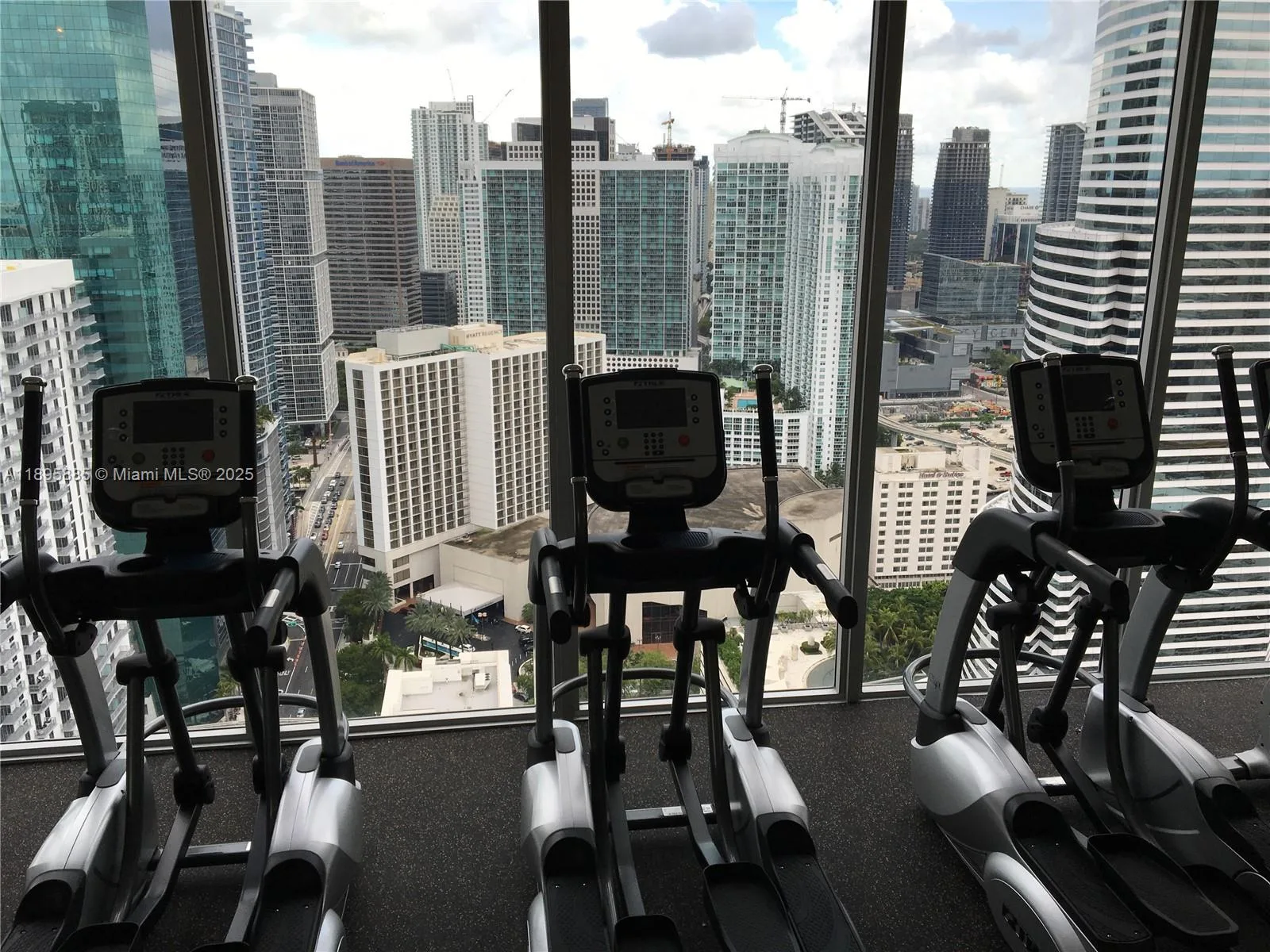 151 SE 1st St # 1710, Miami, FL 33131 photo 10