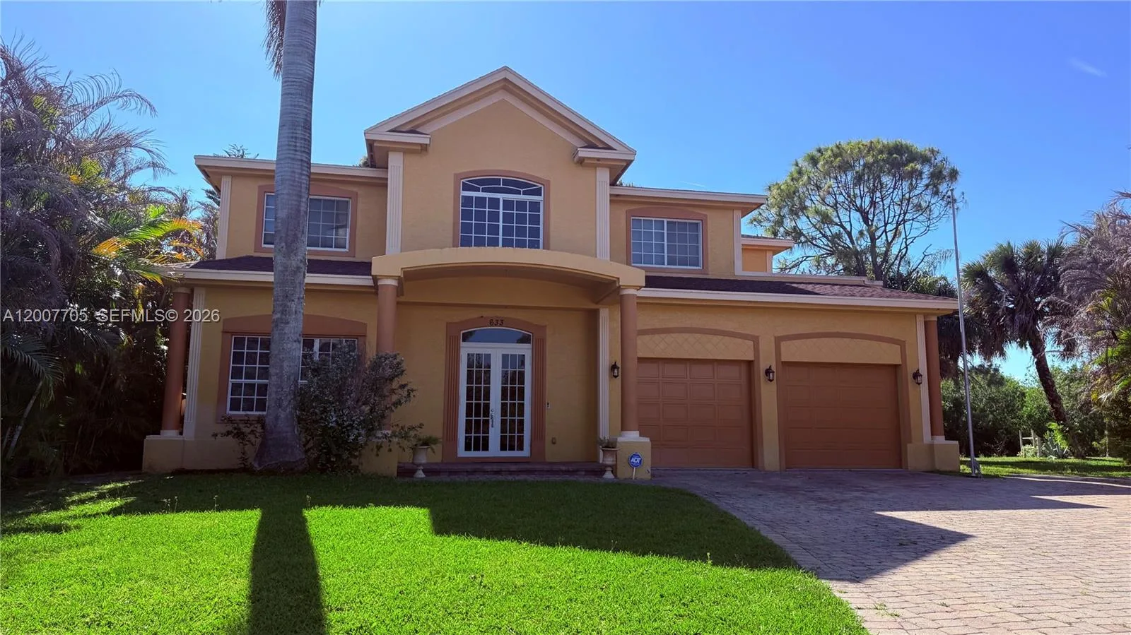 633 SW Jada Rd, Port St. Lucie, FL 34953