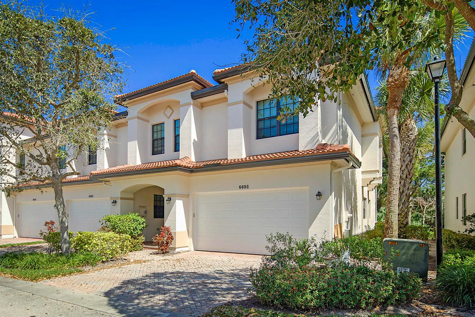 6693 SE Woodmill Pond Lane, Stuart, FL 34997