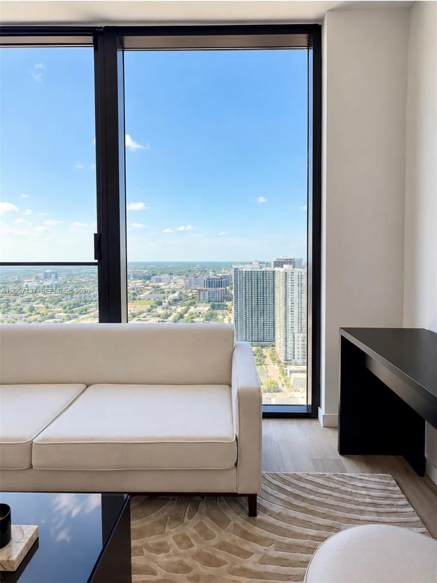 20 NE 11TH ST # 3705, Miami, FL 33132 photo 2