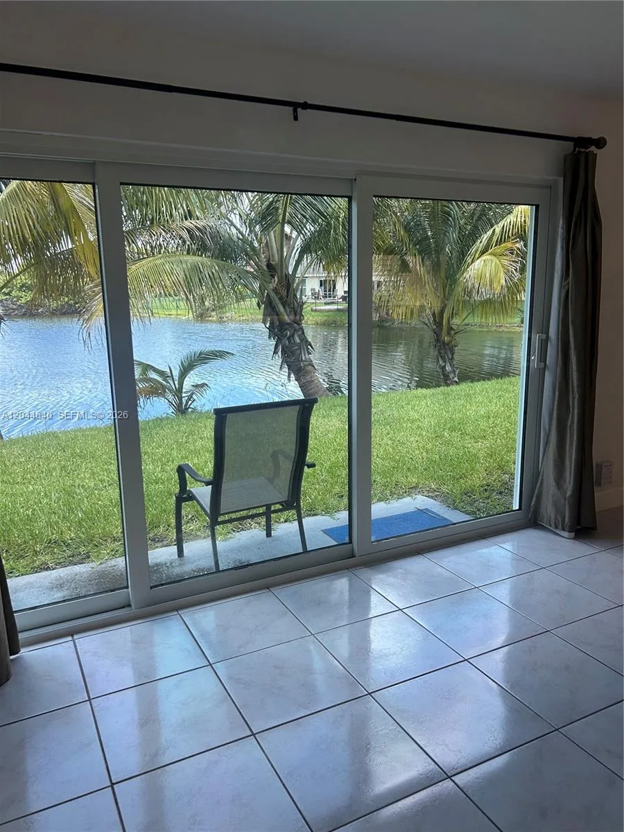 2730 Cypress Ave, Miramar, FL 33025 photo 10