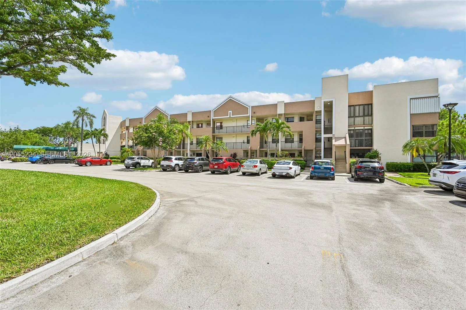 7468 Fairfax Dr # 302, Tamarac, FL 33321 photo 4