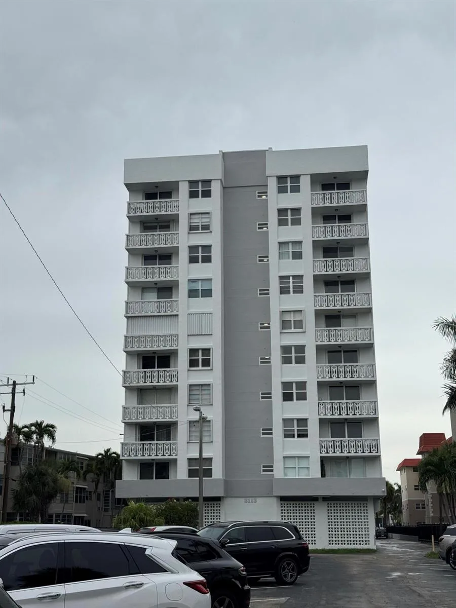3113 S OCEAN Drive # 209, Hallandale Beach, FL 33009