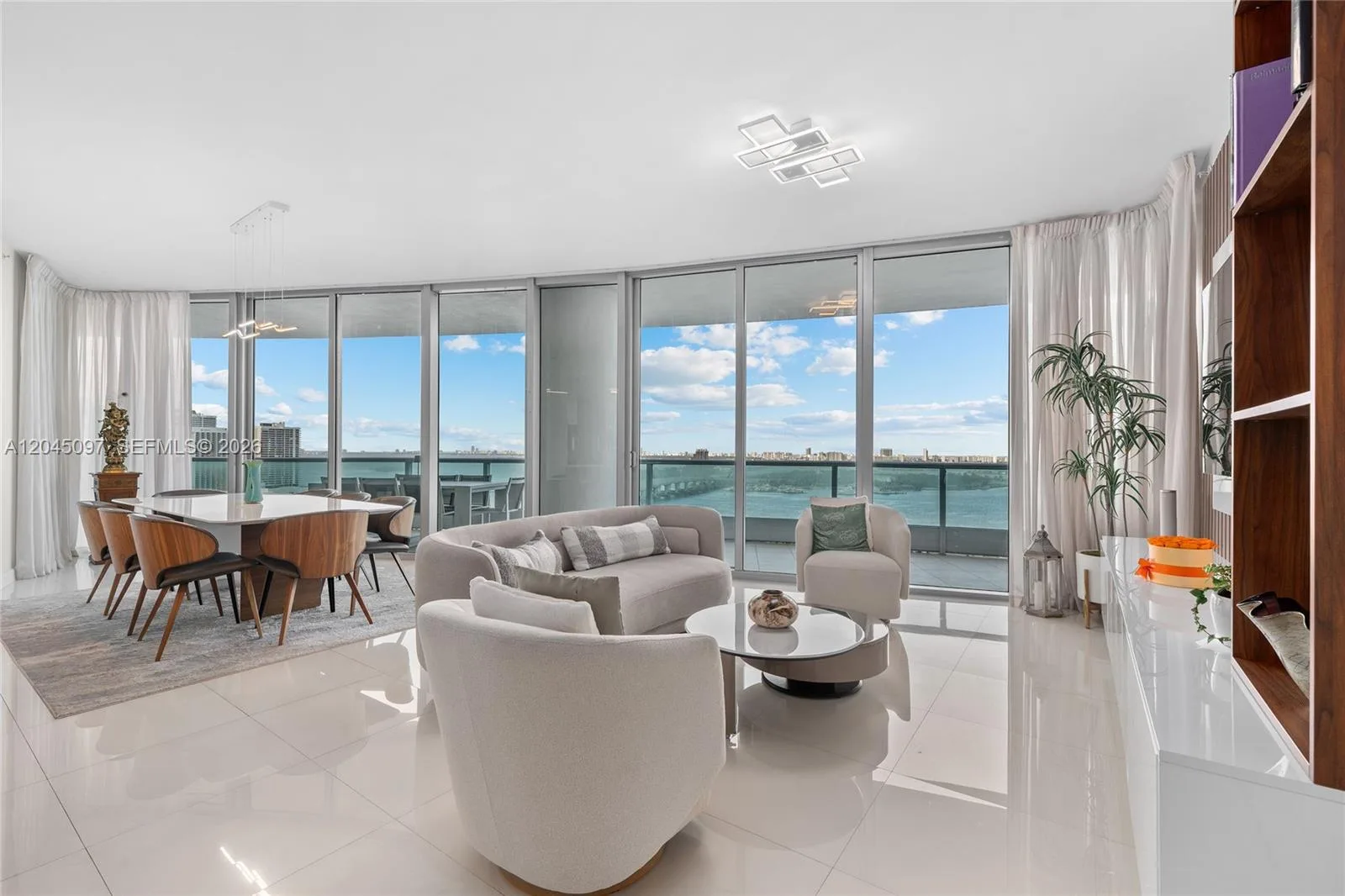 900 Biscayne Blvd # 2506, Miami, FL 33132