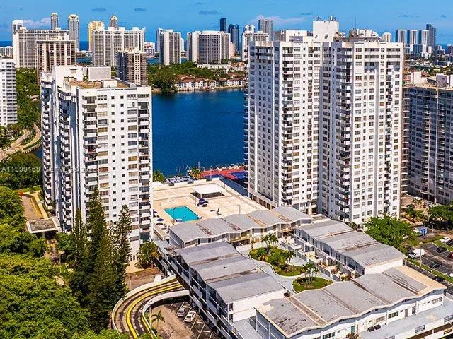 2780 NE 183rd St # 1802, Aventura, FL 33160