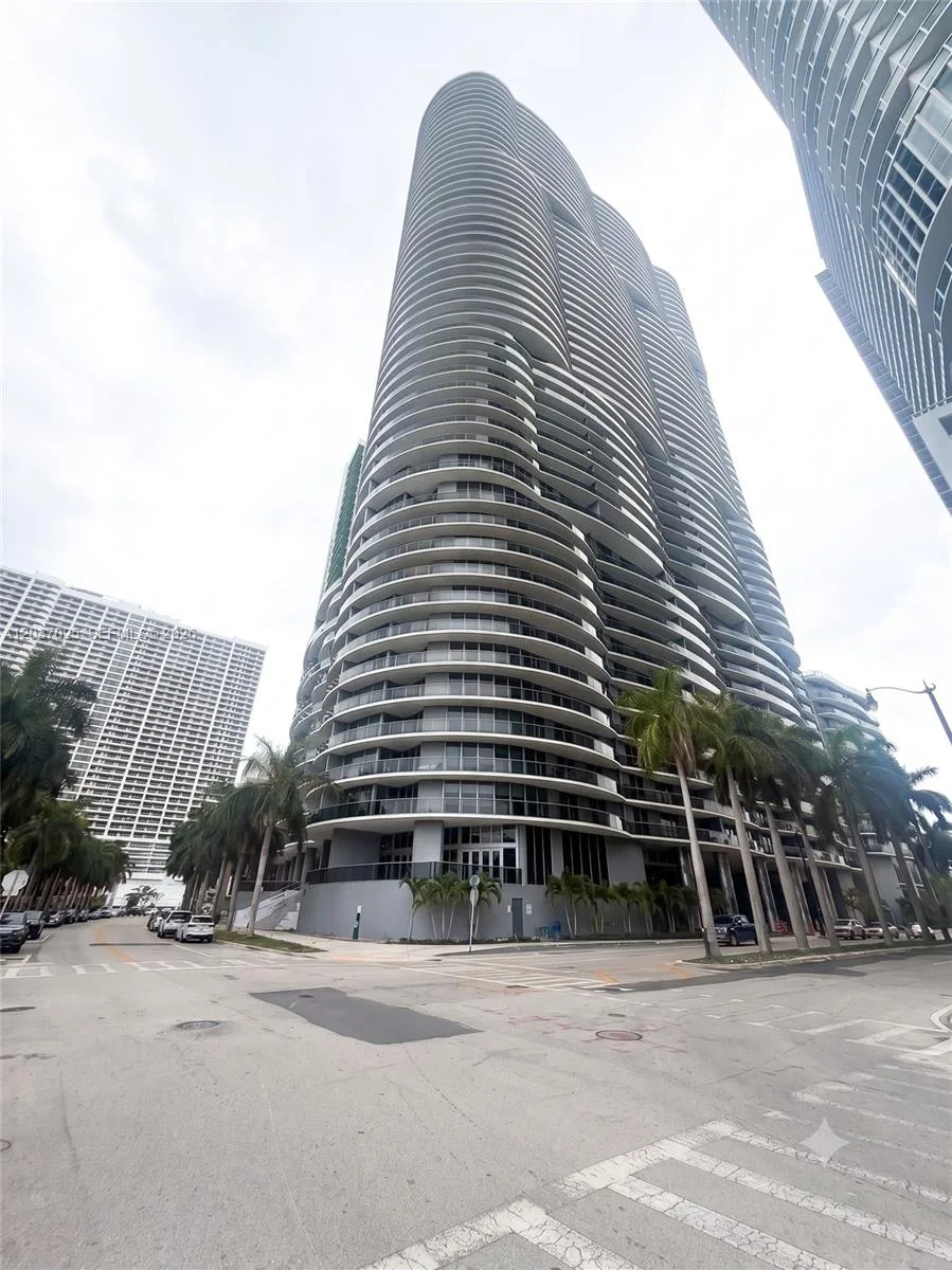 488 NE 18th St # 3102, Miami, FL 33132