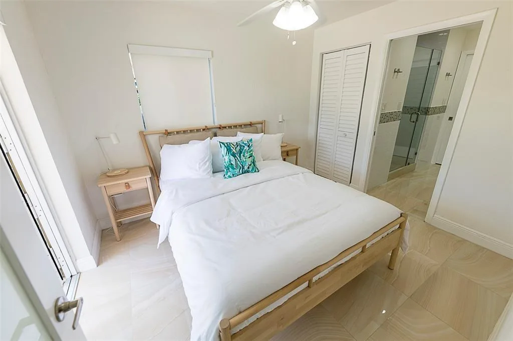 1162 Hayes Street, Hollywood, FL 33019 photo 10